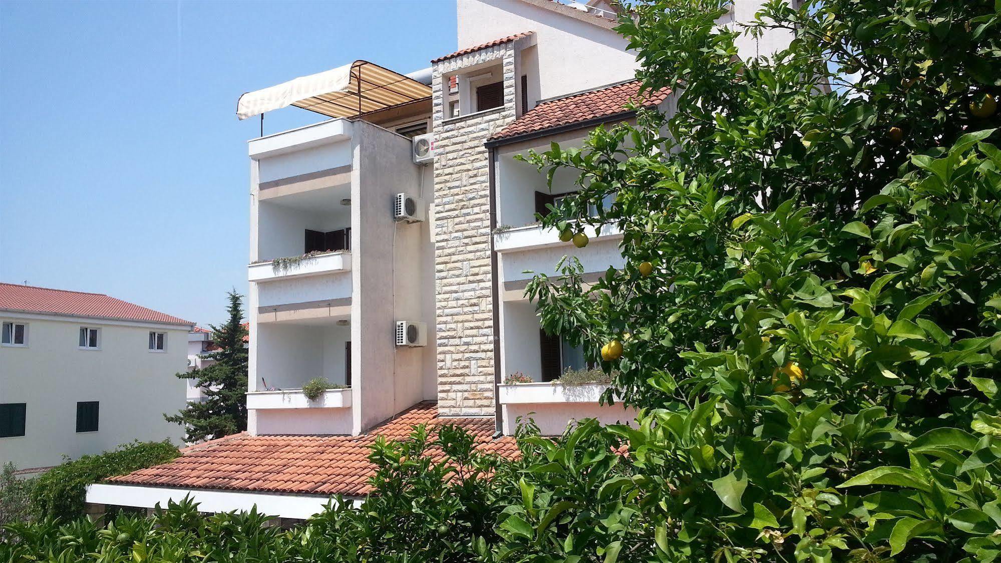 Apartments Vojin Trogir Luaran gambar
