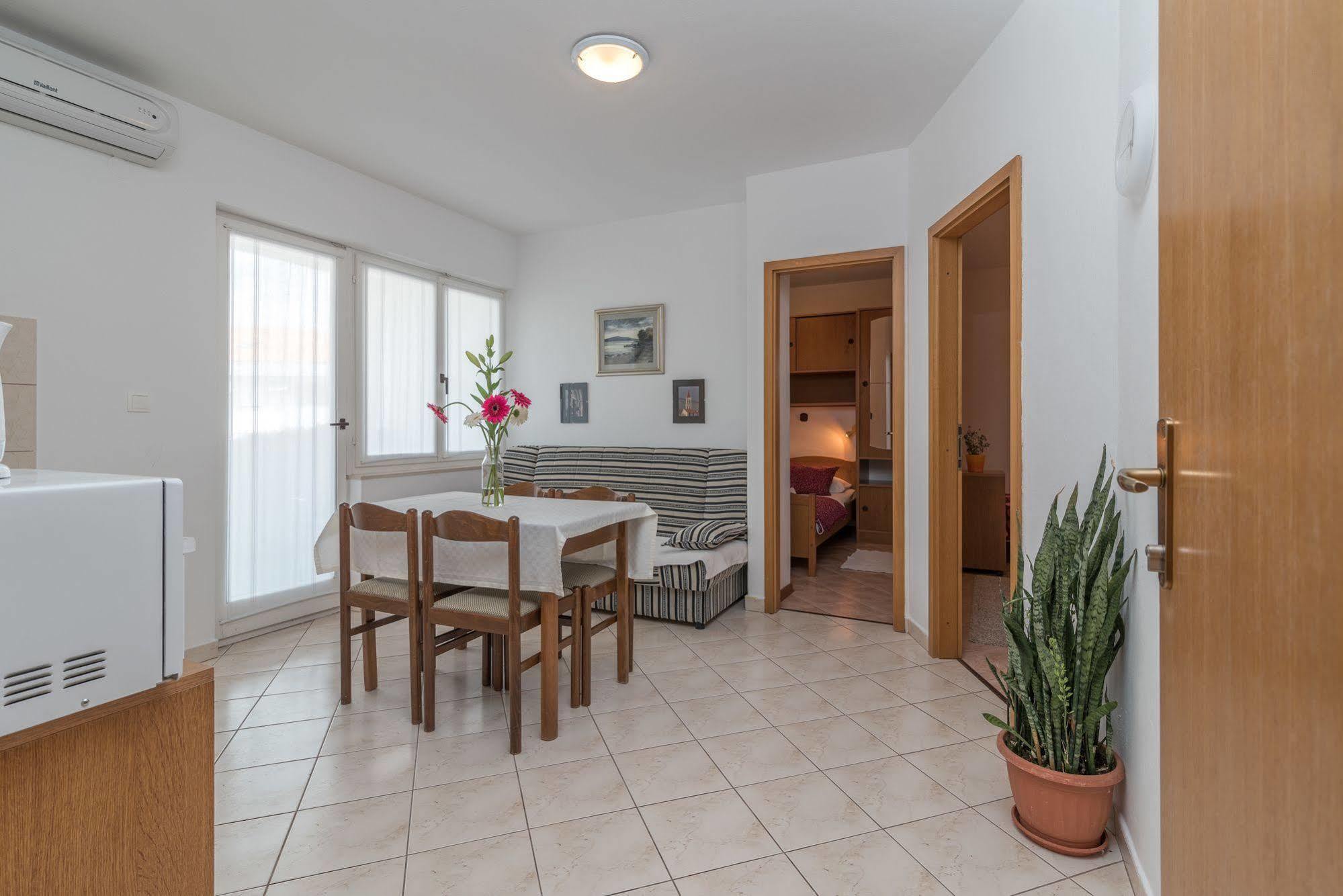 Apartments Vojin Trogir Luaran gambar