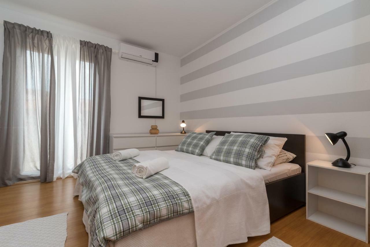 Apartments Vojin Trogir Luaran gambar