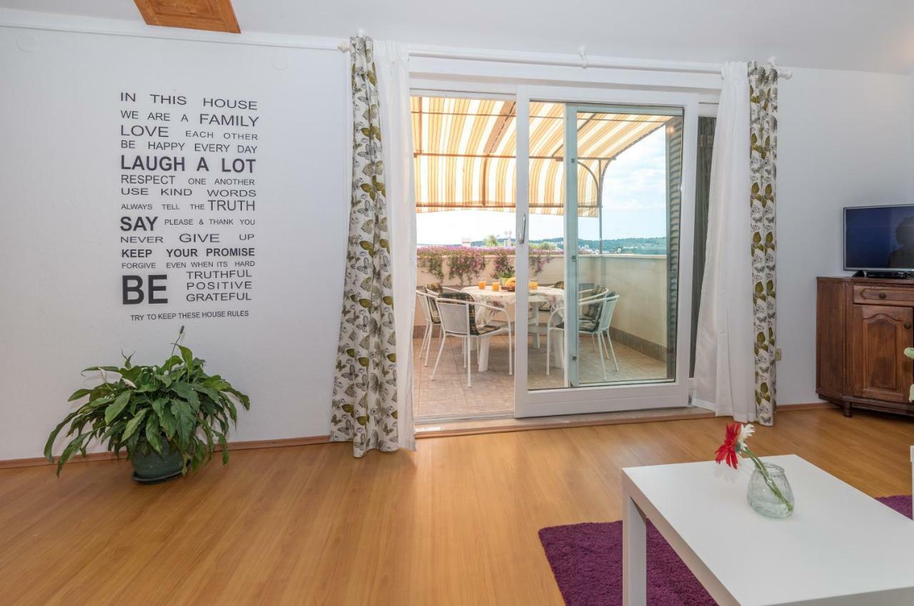 Apartments Vojin Trogir Luaran gambar