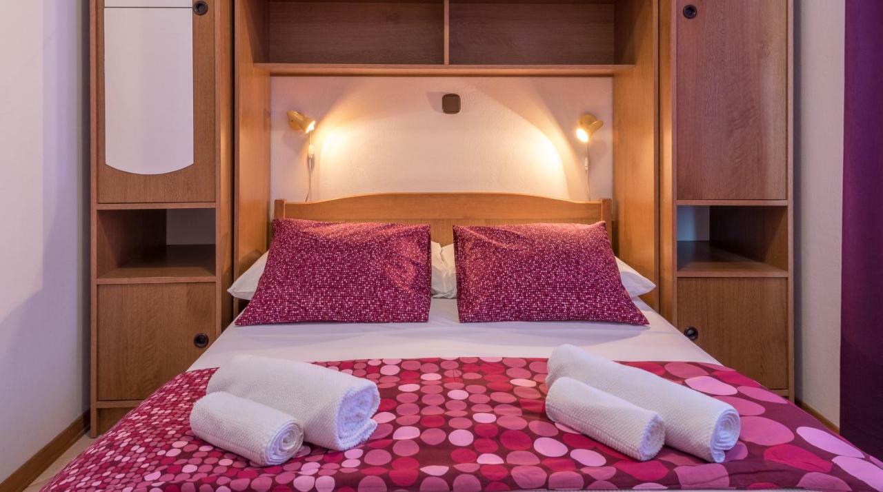 Apartments Vojin Trogir Luaran gambar