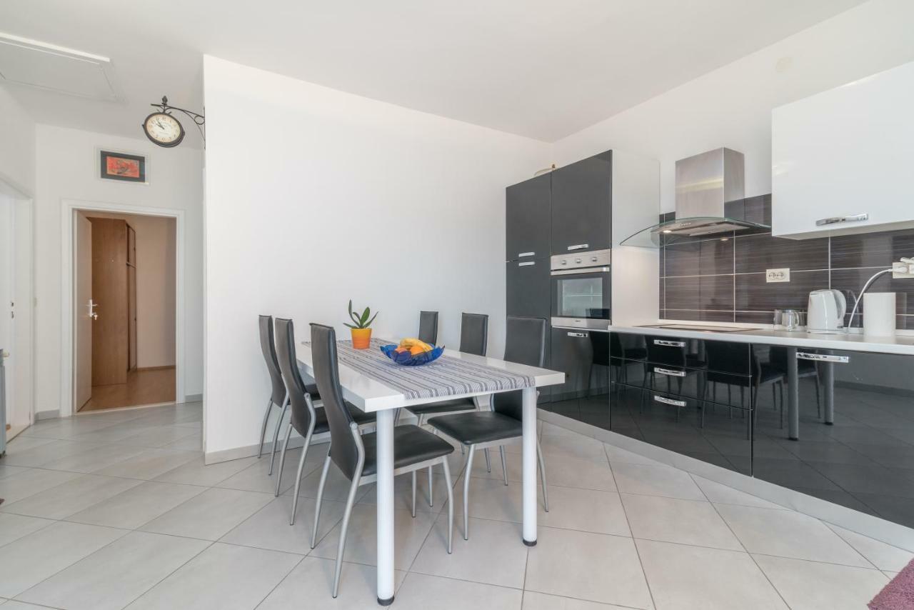 Apartments Vojin Trogir Luaran gambar